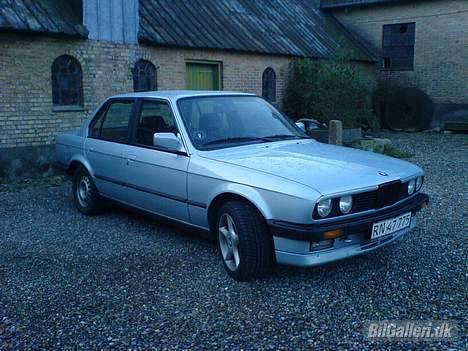 BMW 325i E30 billede 6