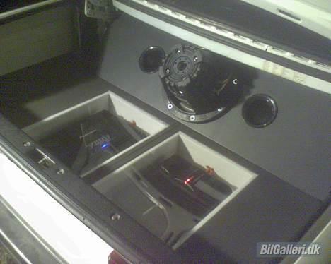 Volvo 240 GLE billede 9