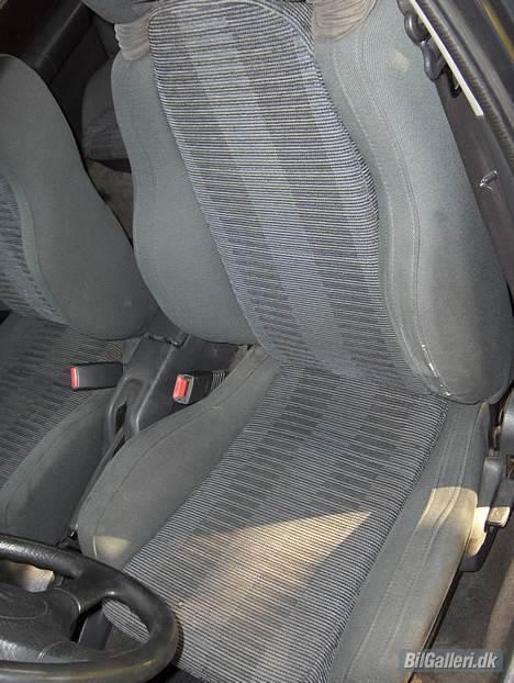 Mazda 323f 1,8i gt billede 7