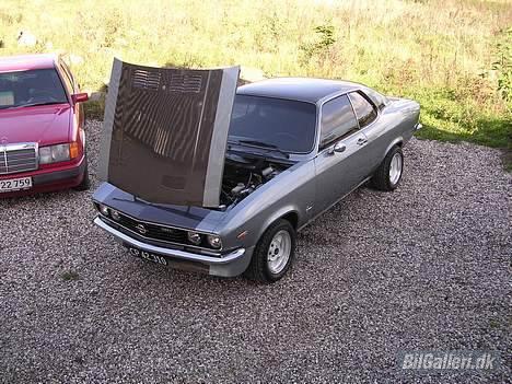 Opel Manta A 1900 S / 2500 billede 4