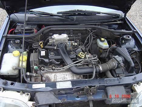 Ford Escort (Solgt) billede 6