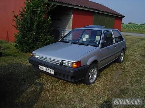 Nissan sunny billede 1