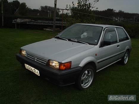 Nissan sunny billede 6