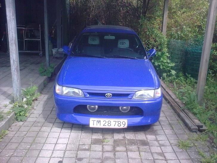 Toyota corolla Xli(totalskadet)  - bilen i dens nye farve billede 1