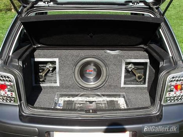 VW golf 4 (solgt) - det her er det gamle bagagerum billede 16