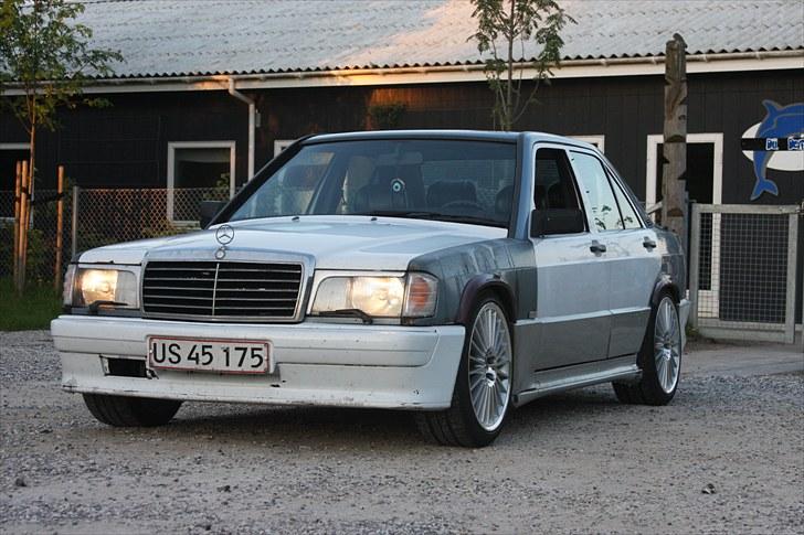 Mercedes Benz 190e SOLGT - med nye fælge 8,5 18 bag billede 13