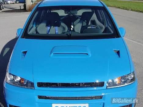 Fiat Punto II #solgt# - skal købes og lakeres her snart syn den er for fed den motorhjelm :)  billede 13