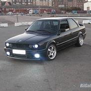 BMW 325i