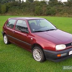 VW Golf 1,8 Cl Solgt