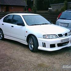 Nissan primera solgt