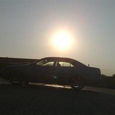 Toyota Carina E - Ny Malet