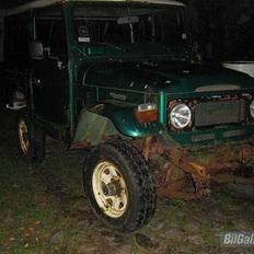 Toyota Landcruiser BJ 42