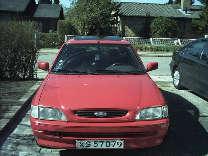 Ford Escort *Skrottet* billede 6