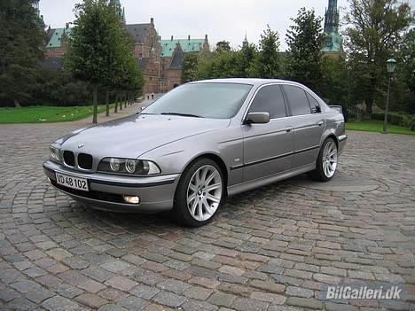 BMW 523i SOLGT billede 1