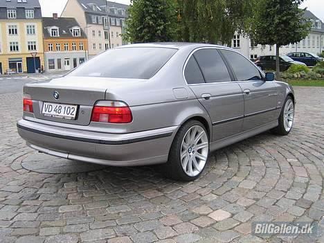 BMW 523i SOLGT billede 4