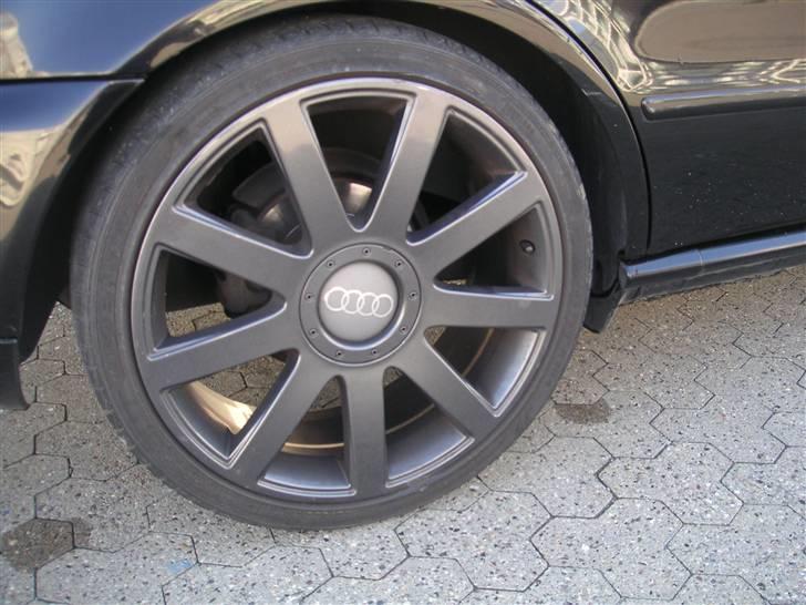 Audi A4 - Solgt... - 19" ruller - dyrt i dæk, men fedt :) billede 11