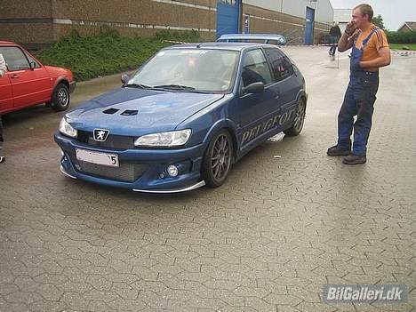 Peugeot 306 - traf i silkebor... ja det er så også mig :O) billede 2