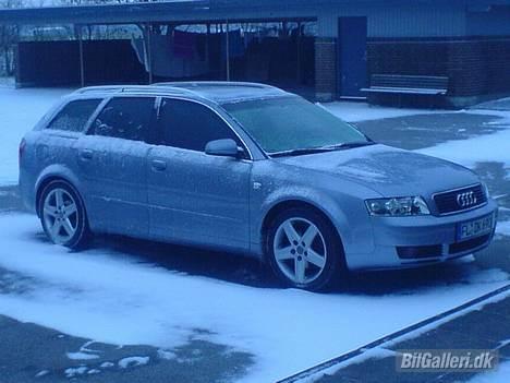 Audi A4 TDI Avant SOLGT billede 1
