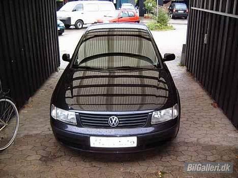 VW Passat 1.8 T *SOLGT* billede 2