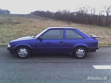 Ford Escort Xr3i 1,6 billede 2