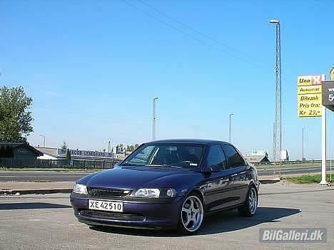 Opel Vectra B billede 1
