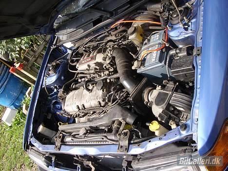 Mazda 323 BG Solgt - ja det er så de mange HK der gemmer sig der :P billede 5