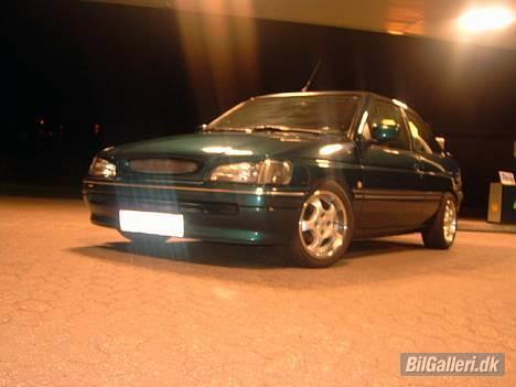Ford escoert 16v 1.6 (solgt) billede 1