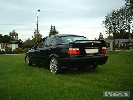 BMW 325I ***SOLGT*** billede 6