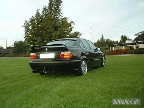 BMW 325I ***SOLGT*** billede 7