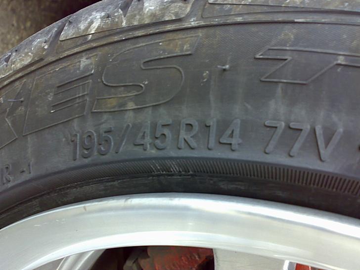 VW Golf  "Golfen" SOLGT - 195/45/14 af de fede  billede 7