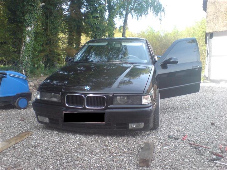 BMW 320i e36 ( SOLGT) billede 1