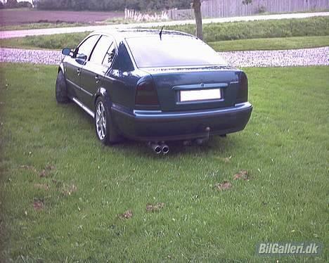 Skoda Octavia --Solgt-- - Bagenden er nu den pæneste ende. billede 10