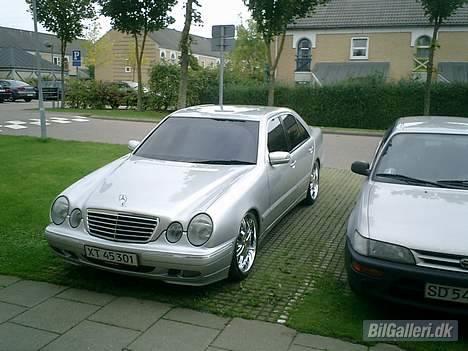 Mercedes Benz E 220 cdi solgt billede 1
