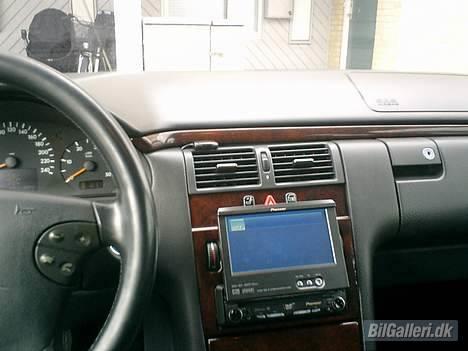 Mercedes Benz E 220 cdi solgt billede 5