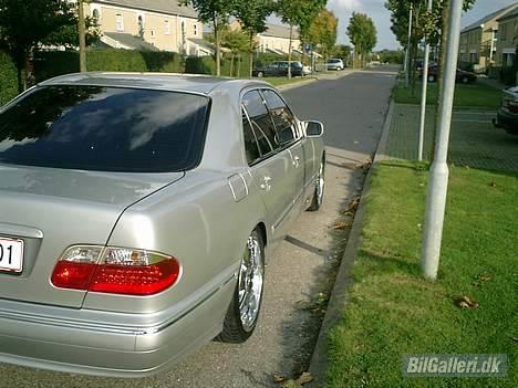 Mercedes Benz E 220 cdi solgt billede 11