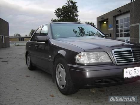 Mercedes Benz C180 Sport billede 8