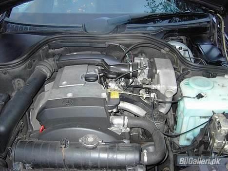 Mercedes Benz C180 Sport billede 9