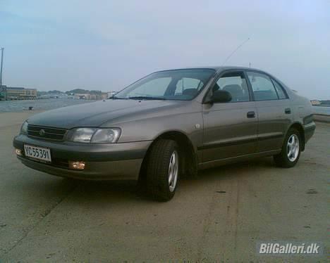 Toyota Carina E 2,0 GLI *SOLGT* - Mangler vist lidt sænkning. billede 7