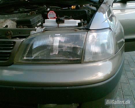 Toyota Carina E 2,0 GLI *SOLGT* - Projekt hvide forblink - efter... billede 9