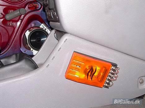 Opel Astra F solgt  - Mit Alphasonik delfilter lækkert og så sidder det ik så kedeligt som de fleste :P billede 11