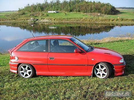 Opel Astra 2,0 GSI 16V solgt billede 2