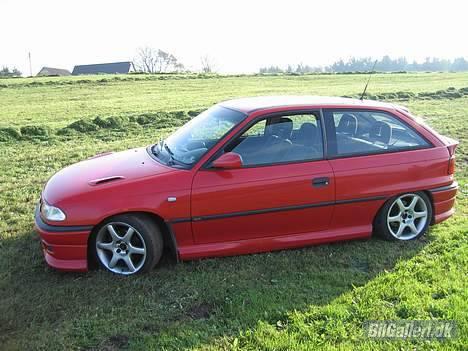 Opel Astra 2,0 GSI 16V solgt billede 4