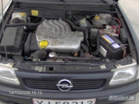 Opel Astra F 1,6 16v *LYSET* billede 9