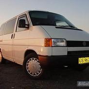 VW Transporter 2,4D