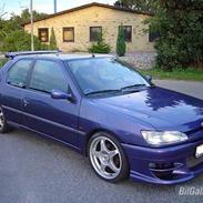 Peugeot 306
