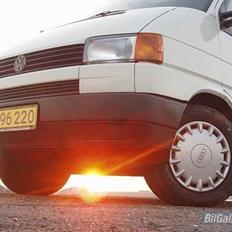 VW Transporter 2,4D