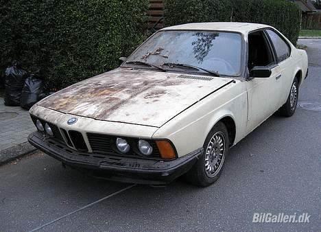 BMW 633 CSI - E24 *SKROTTET* - Ude i lyset for første gang i 4 år billede 8