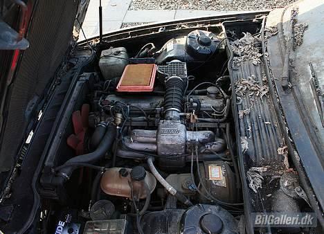 BMW 633 CSI - E24 *SKROTTET* - Fin M30 motor, står pæn i stand billede 19