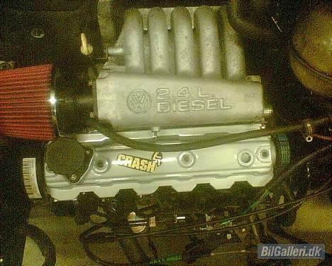 VW Transporter 2,4D - Helt Rent motorrum, Tak til Kasper for Ventil dækslet. billede 11