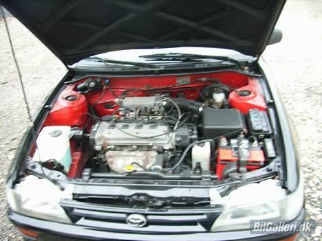 Toyota Corolla (Total skadet) billede 5